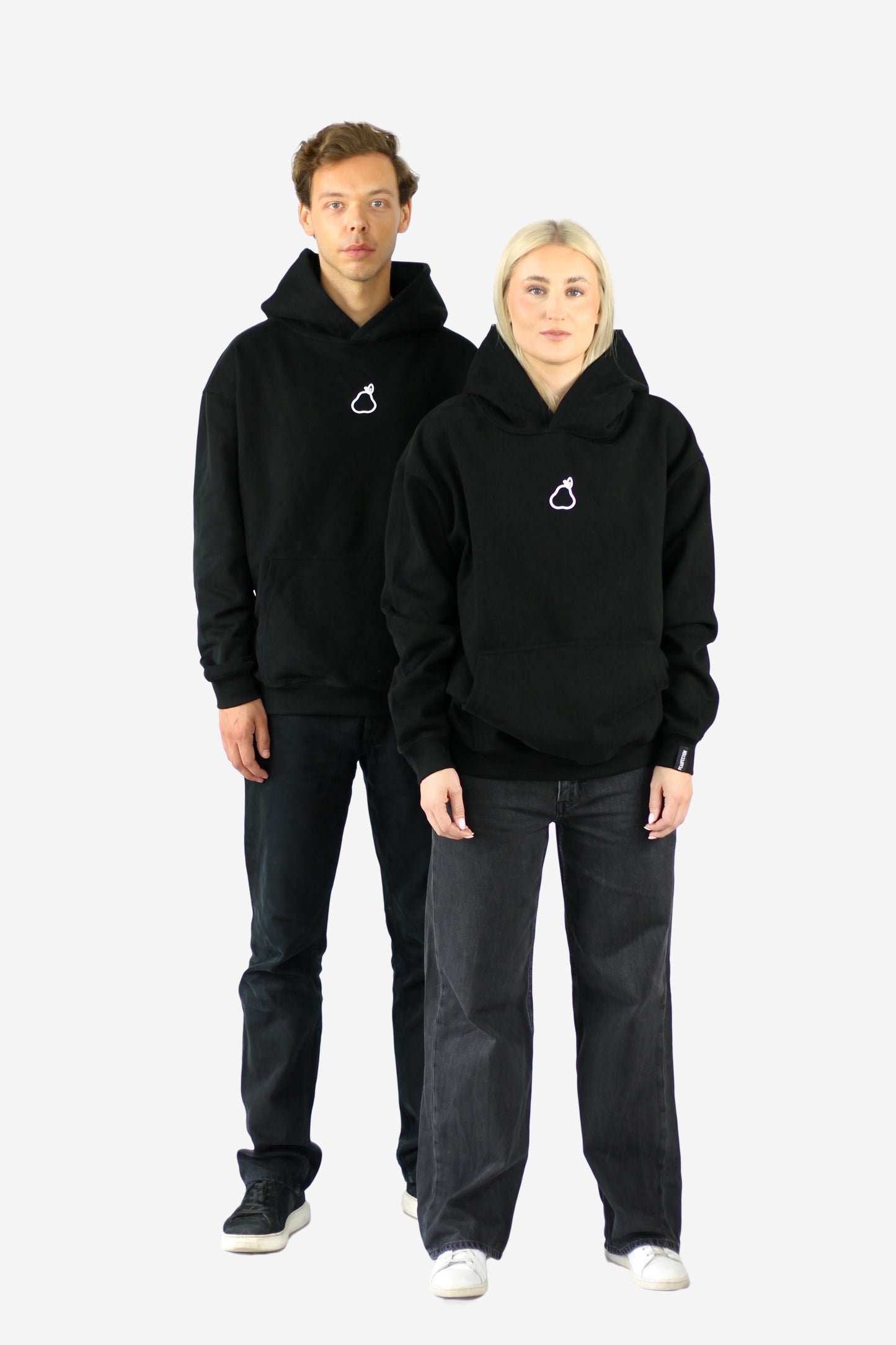 The Pear - Black